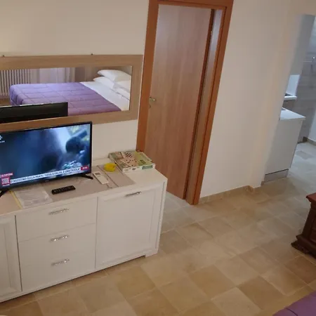 The Supercentral House